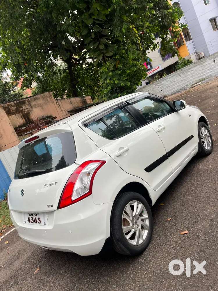 Maruti Suzuki Swift 2014 Diesel 135300 Km Driven Well Maintained