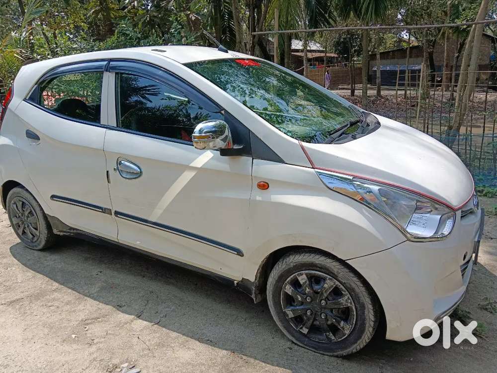 Fixed Price Hyundai Eon Magna 2013 Petrol Good Condition