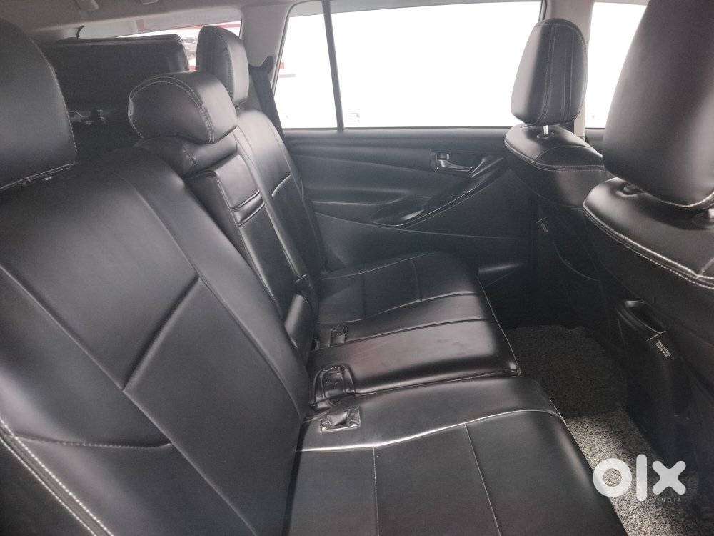 Toyota Innova Crysta 2.4 G Mt, 2022, Diesel