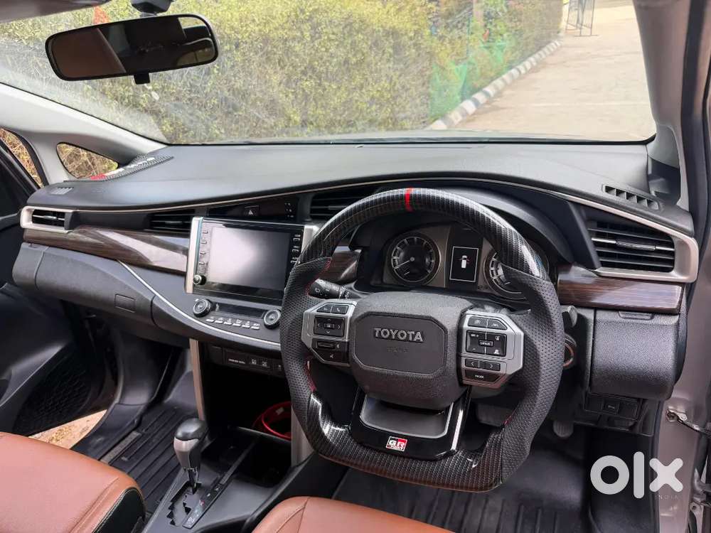 Toyota Innova Crysta 2022 Petrol Well Maintained