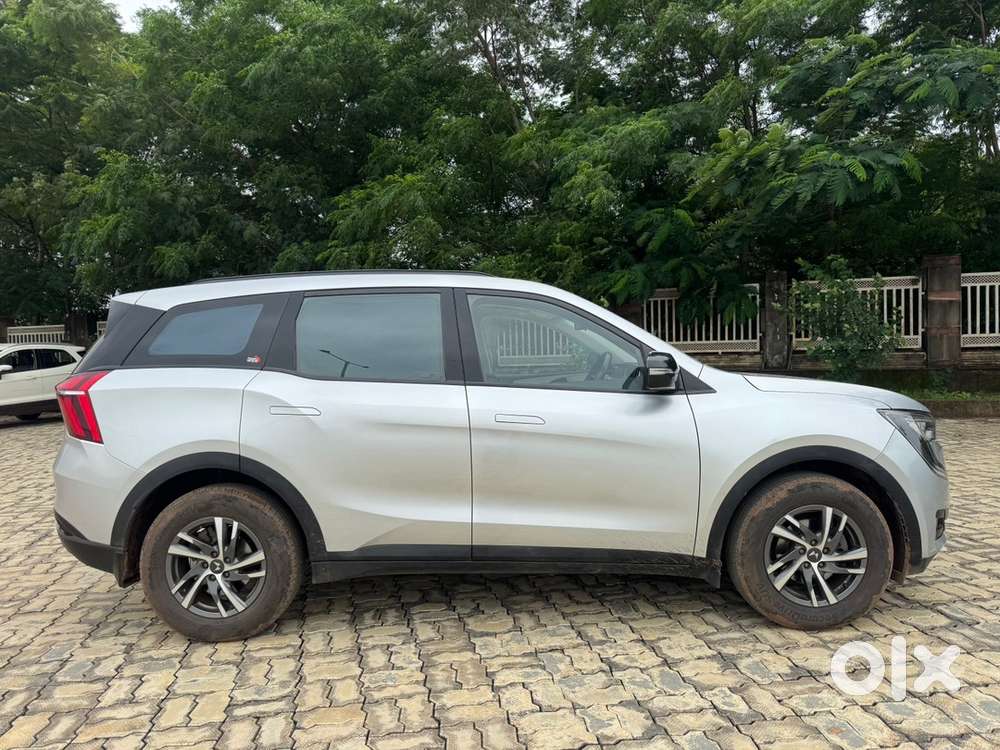 Mahindra Xuv700 2023 Diesel Well Maintained