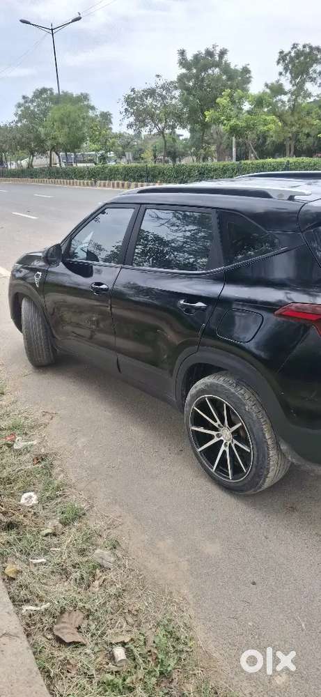 Kia Seltos 2024 Petrol Well Maintained