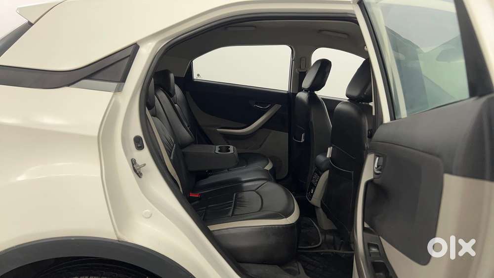Tata Nexon 1.2 Revotron Xza Plus (l), 2019, Petrol