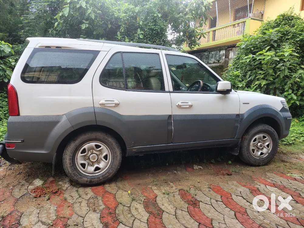 Tata Safari Storme 2017