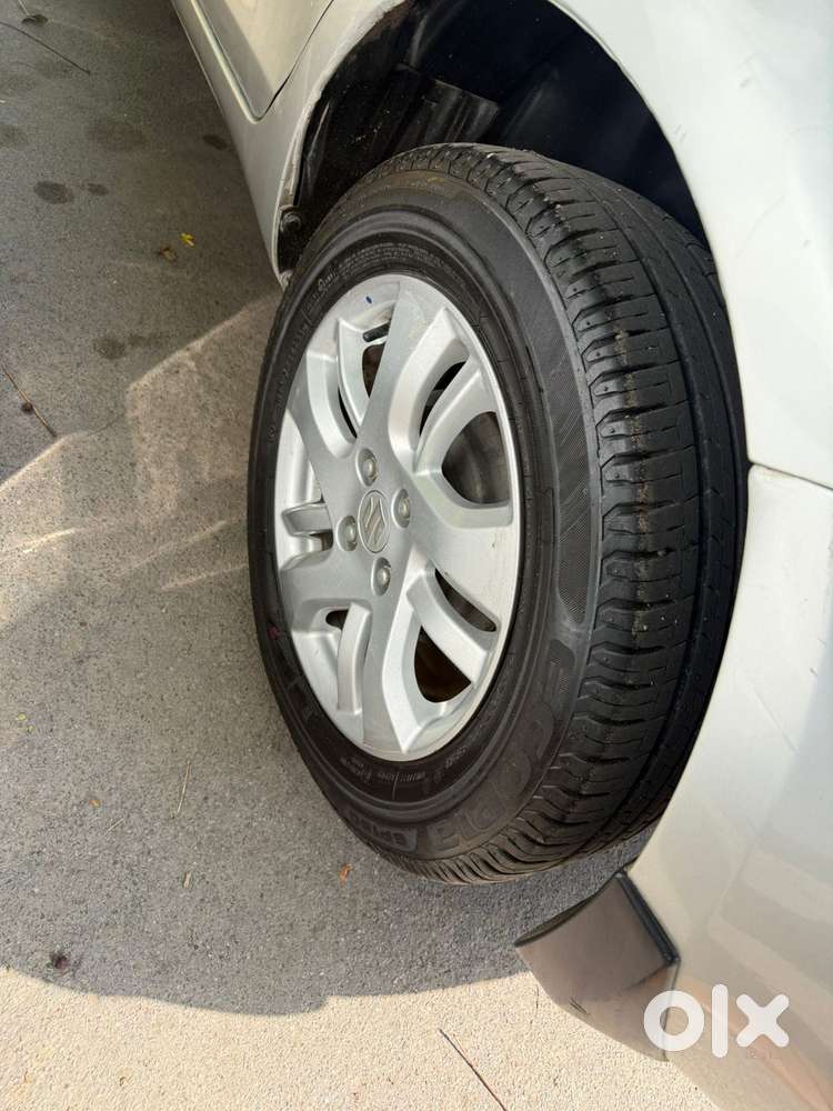 Maruti Suzuki Swift Dzire Zxi + Mt, 2013, Petrol