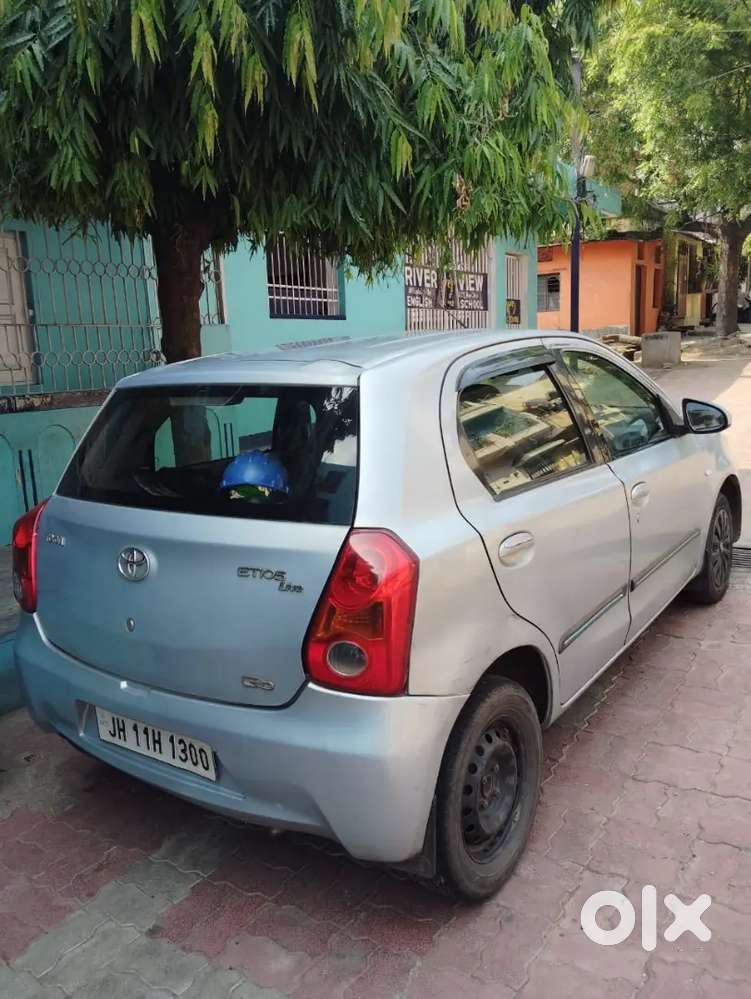 Toyota Etios Liva 2012