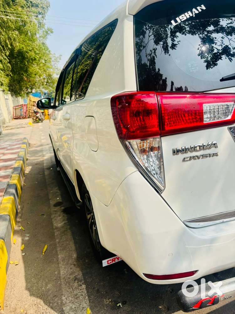 Toyota Innova Crysta 2021