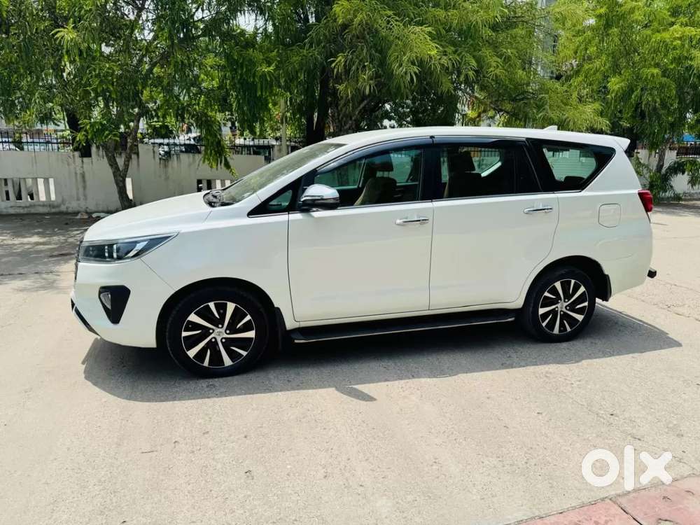 Toyota Innova Crysta [2020-ongoing] 2.4 Zx 7 Str, 2022, Diesel