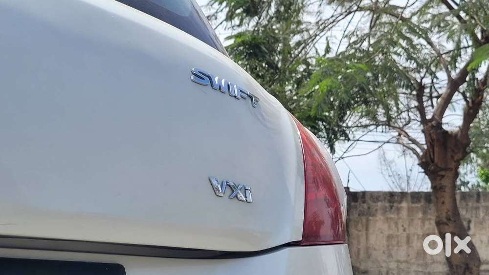 Maruti Suzuki Swift Vxi + Manual, 2013, Petrol