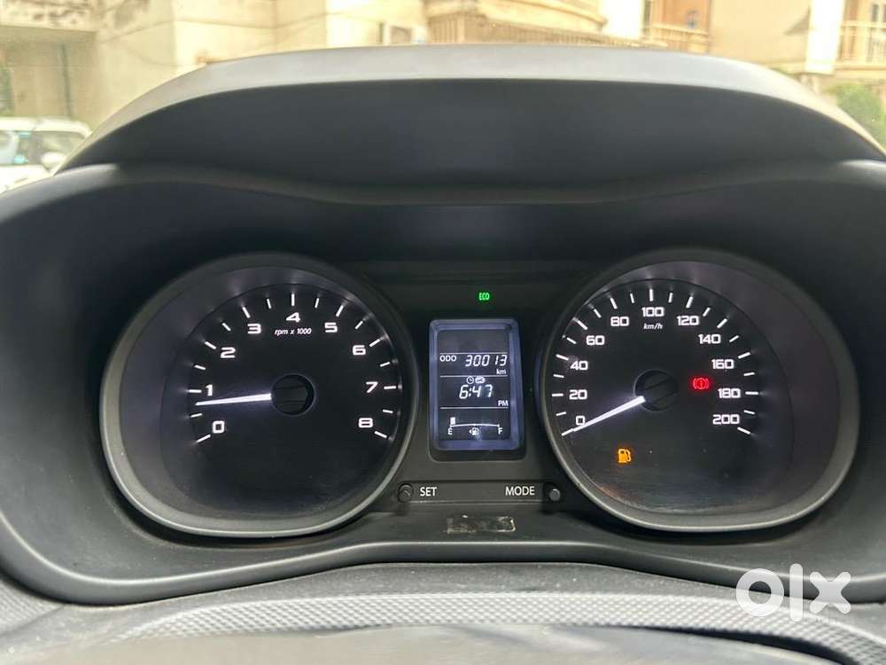 Tata Nexon 2018 Petrol 30500 Km Driven
