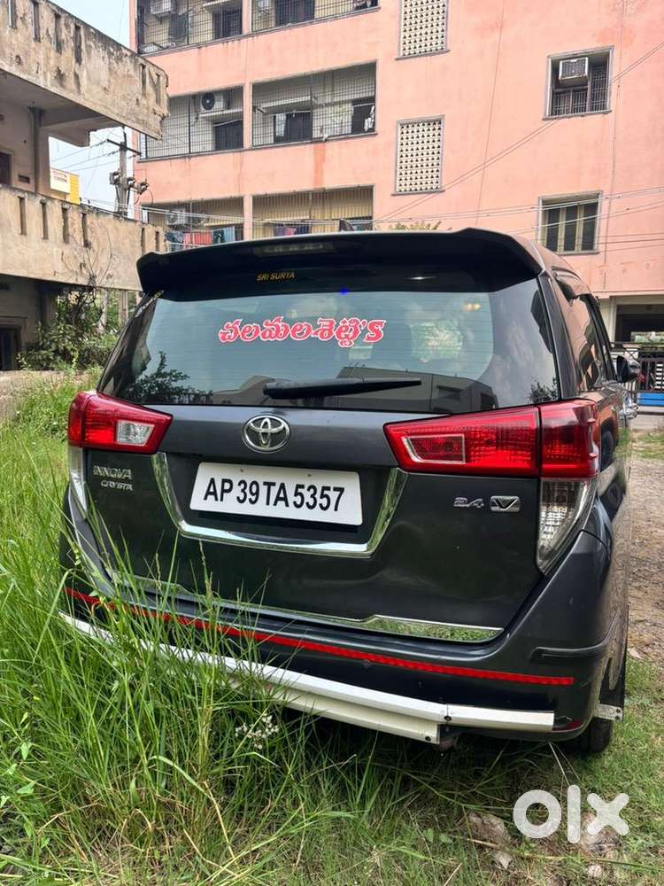 Toyota Innova Crysta 2019 Diesel Well Maintained