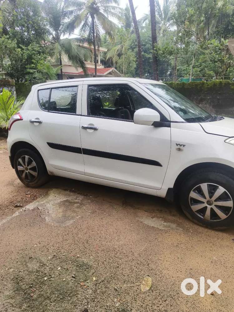 2015 Maruti Suzuki Swift Lxi Petrol Manual