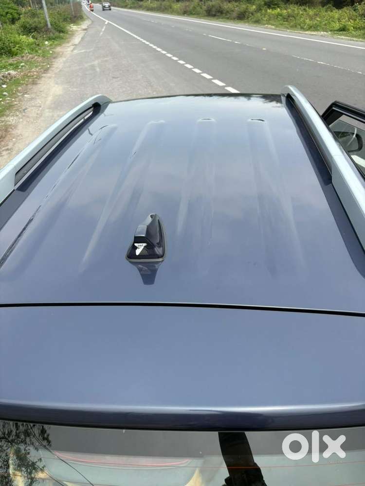 Hyundai Venue 2023 Petrol Well Maintained