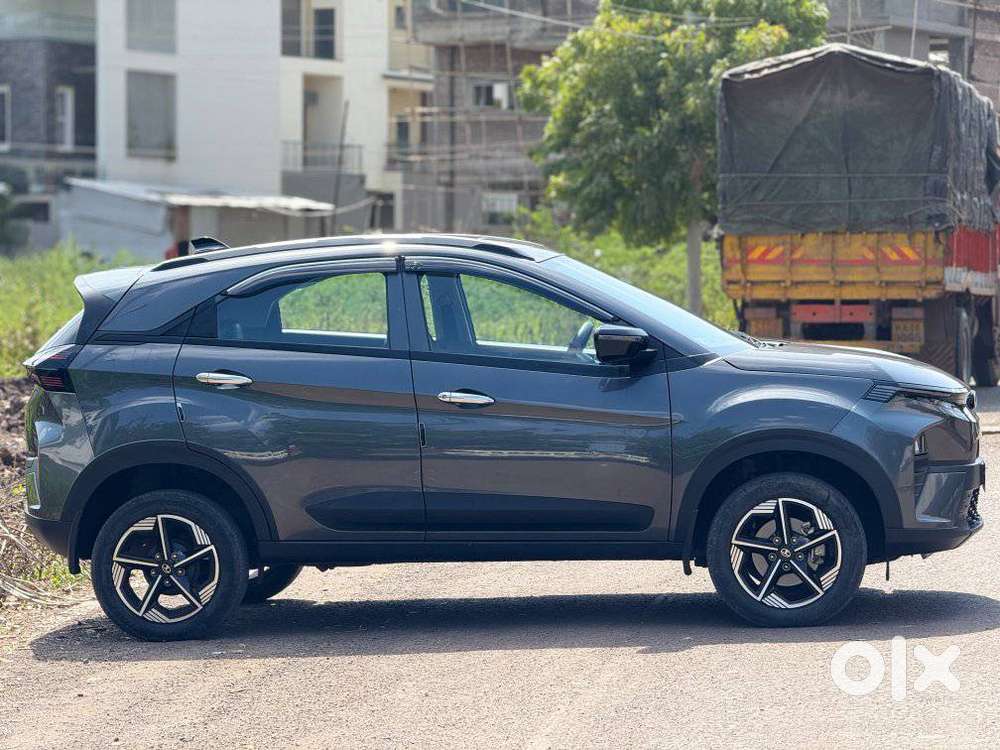 Tata Nexon Smart Plus S 1.2 Revotron Petrol 5 Mt, 2024, Petrol