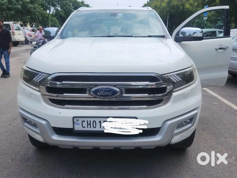 Ford Endeavour Diesel 3.2 Titanium 2016