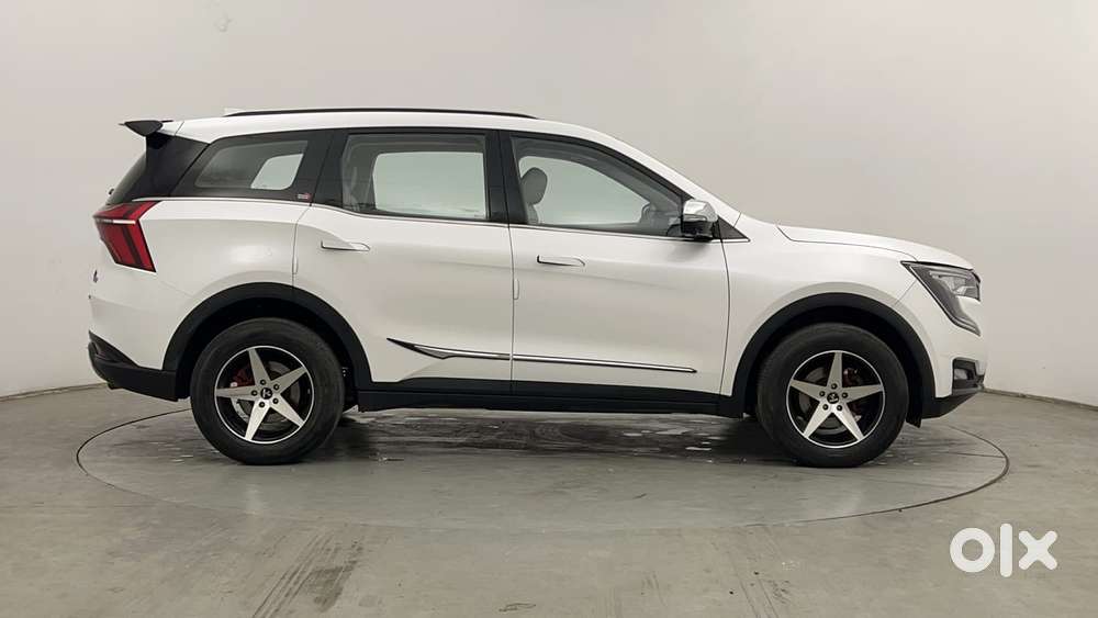 Mahindra Xuv700 2.2 Ax 7 Diesel At Luxury Pack Str, 2022, Diesel