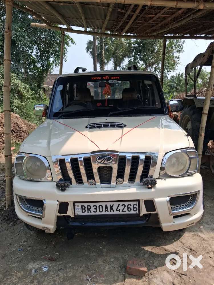 Gadi Me Koe Kaam Nhi Hai