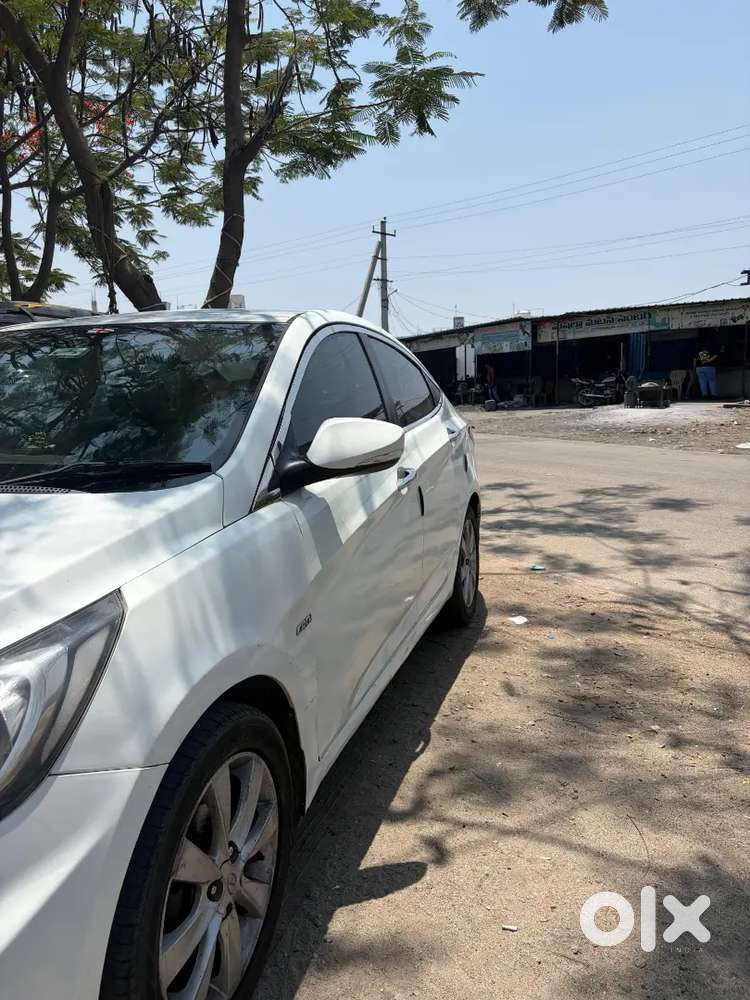 Hyundai Verna For Sale 2012 Model