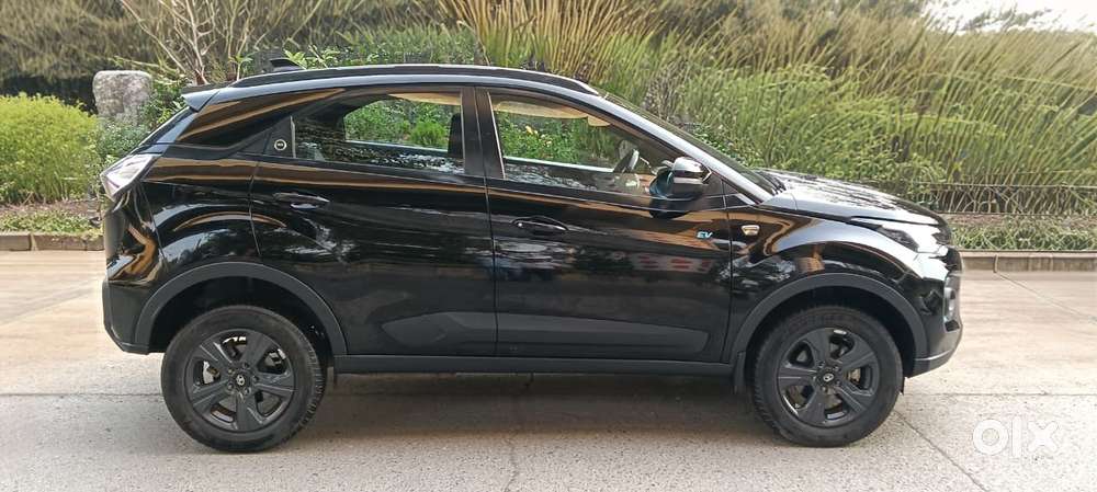 Tata Nexon Ev Xz Plus Lux Dark Edition, 2023, Electric