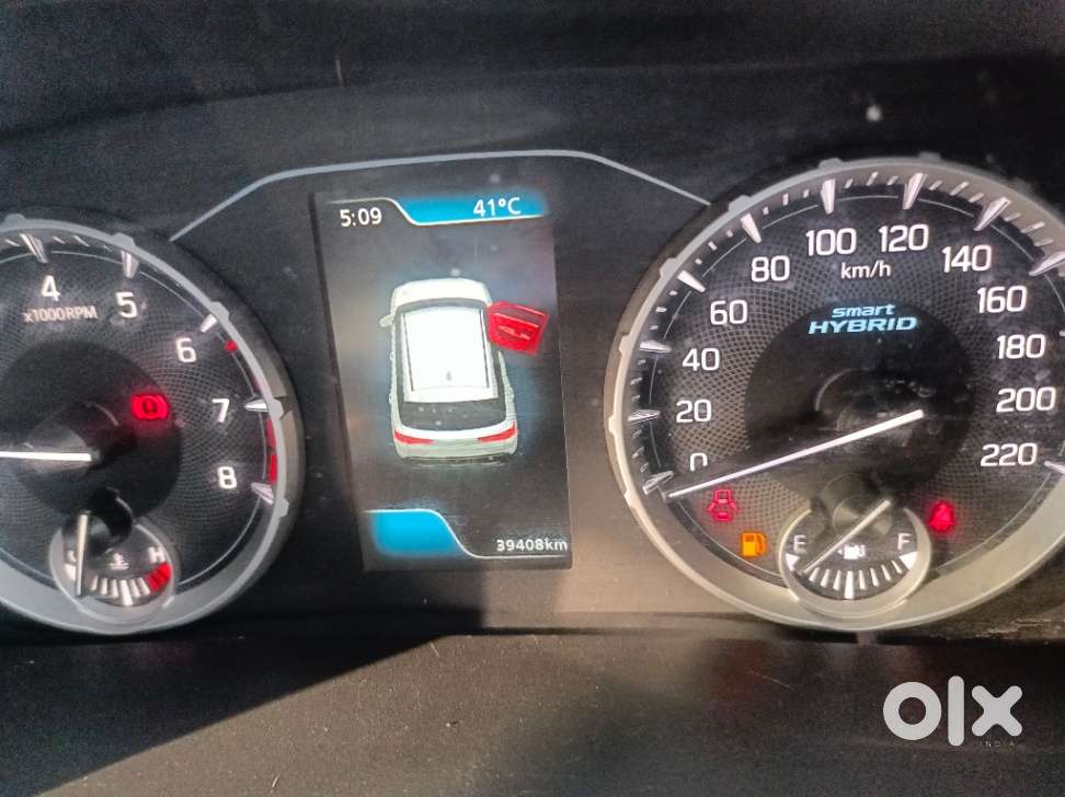 Maruti Suzuki Brezza 1.5 Zxi Smart Hybrid, 2023, Petrol