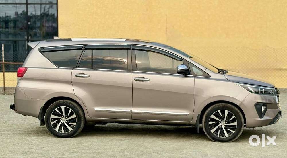 Toyota Innova Crysta [2020-ongoing] 2.7 Zx At 7 Str, 2022, Petrol