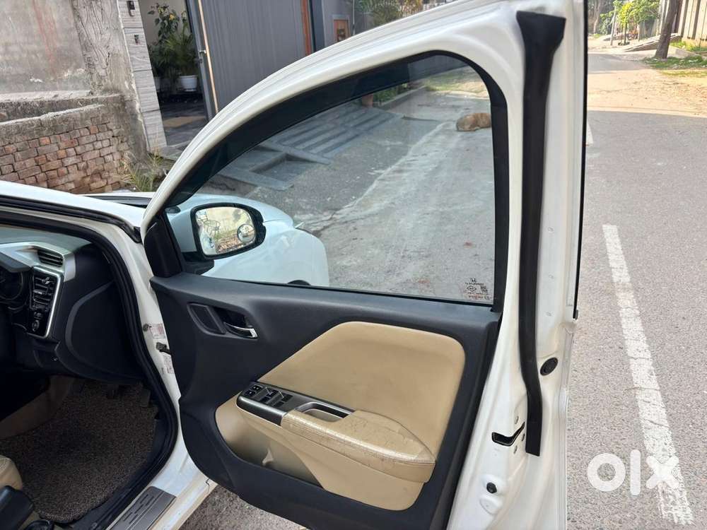 Honda City 2016 Diesel Well Maintained