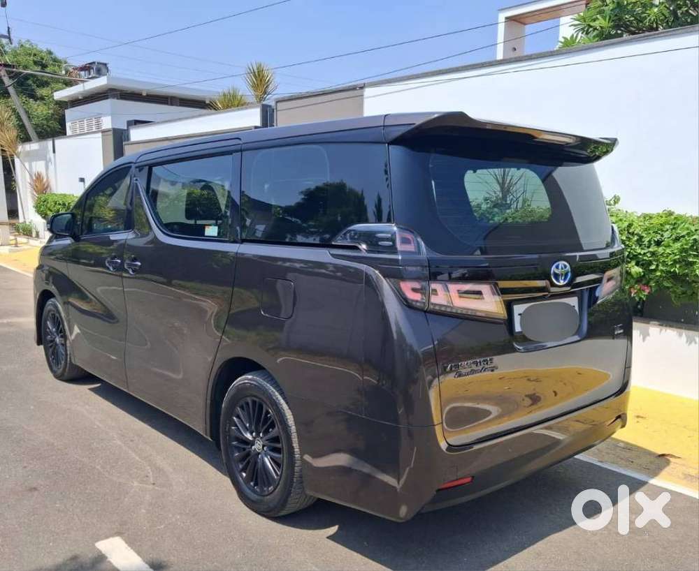Toyota Vellfire Vip &ndash; Executive Lounge, 2021, Petrol
