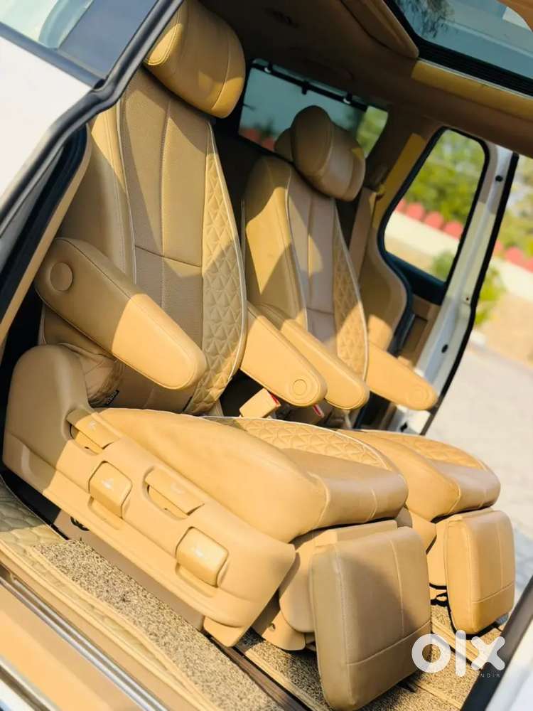 Kia Carnival Limousine 2022 Diesel Just 32000 Km Driven