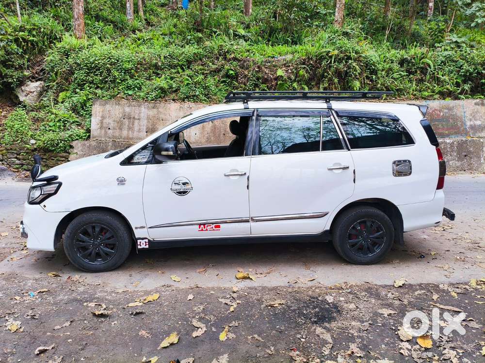 Toyota Innova 2.5 G (diesel) 8 Seater, 2016, Diesel