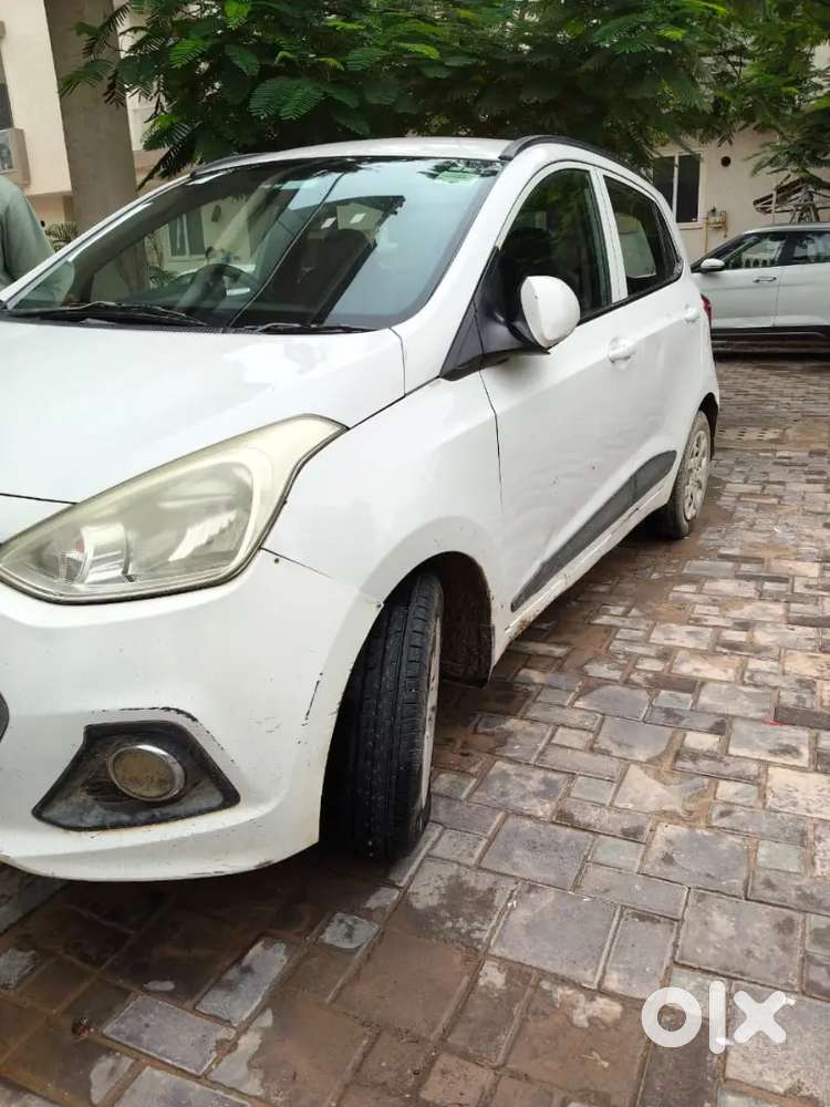 Hyundai Grand I10 Sportz 2015