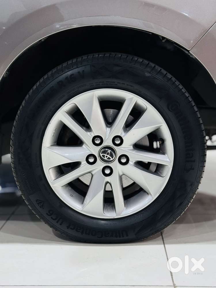 Toyota Innova Crysta 2.8 Z, 2016, Diesel