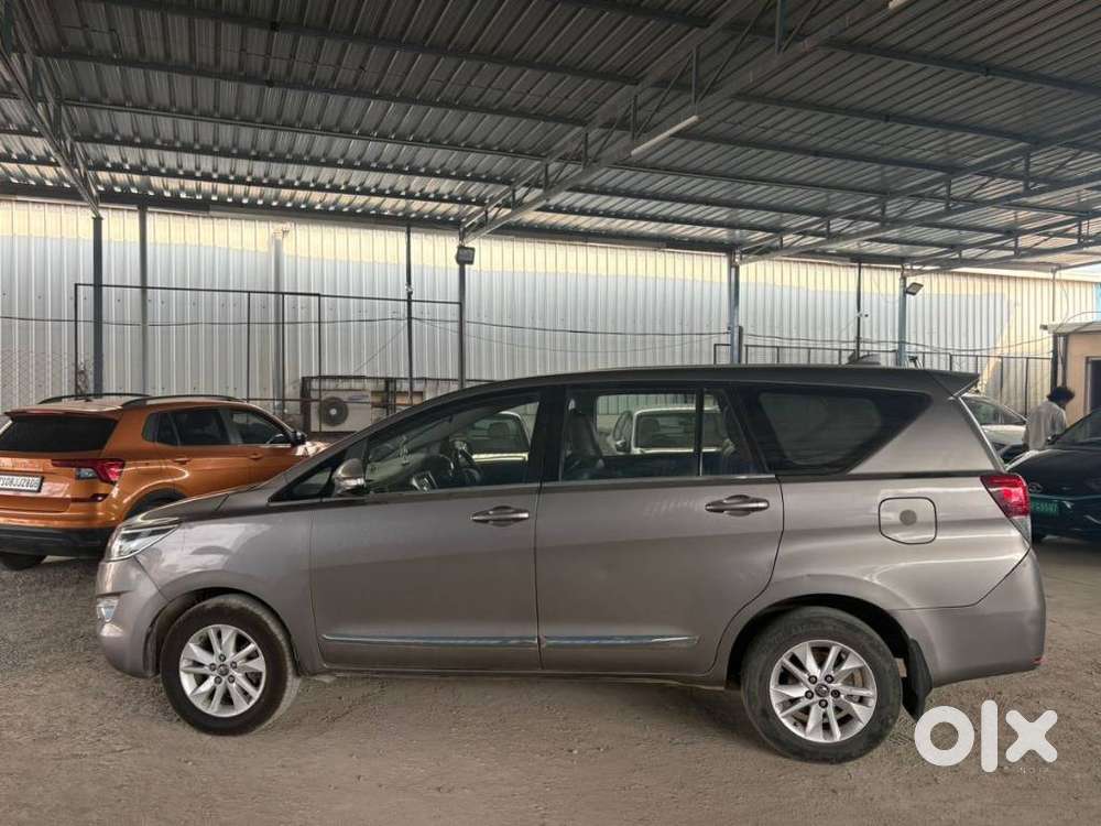 Toyota Innova Crysta 2.4 Gx Mt, 2017, Diesel