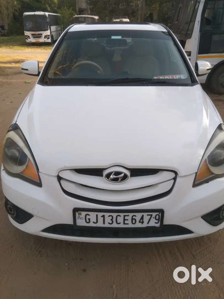 Hyundai Verna 2010 Cng & Hybrids 105000 Km Driven