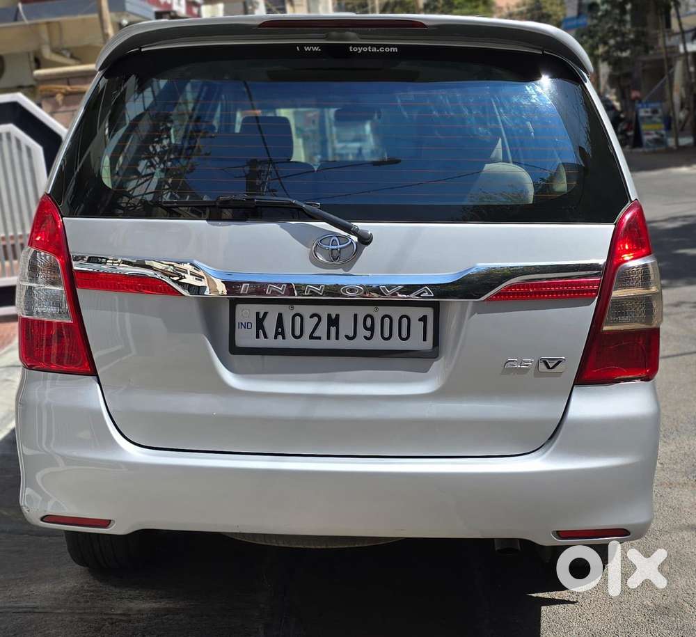 Toyota Innova 2.5 Vx 8 Str Bs-iii, 2014, Diesel