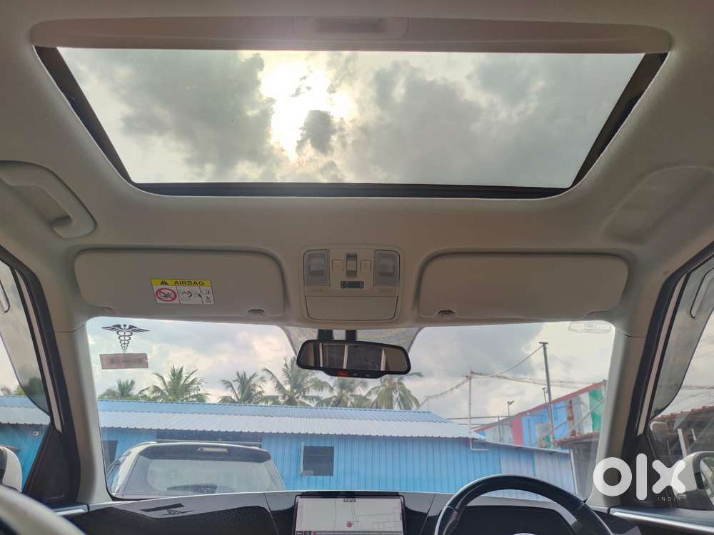 Kia Carens, 2023, Petrol