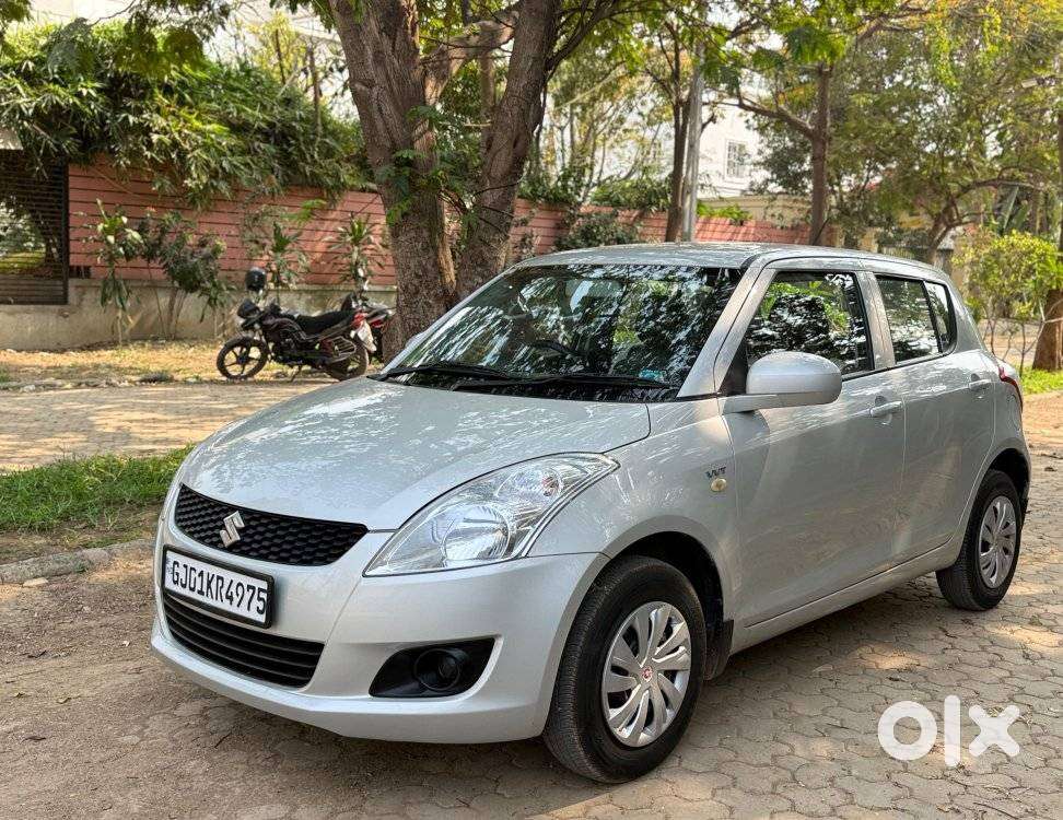 Maruti Suzuki Swift Lxi Optional-o, 2012, Petrol