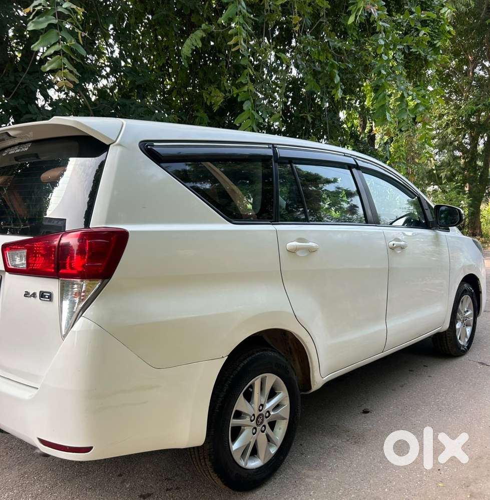 Toyota Innova Crysta 2019