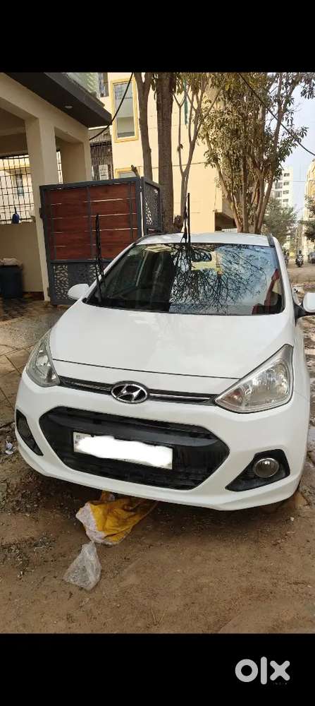 Hyundai Grand I10 Sportz 2016 Diesel Ka25