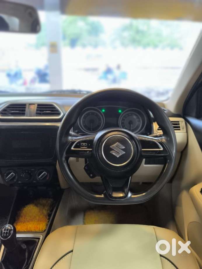 Maruti Suzuki Dzire 1.2 Vxi, 2023, Petrol
