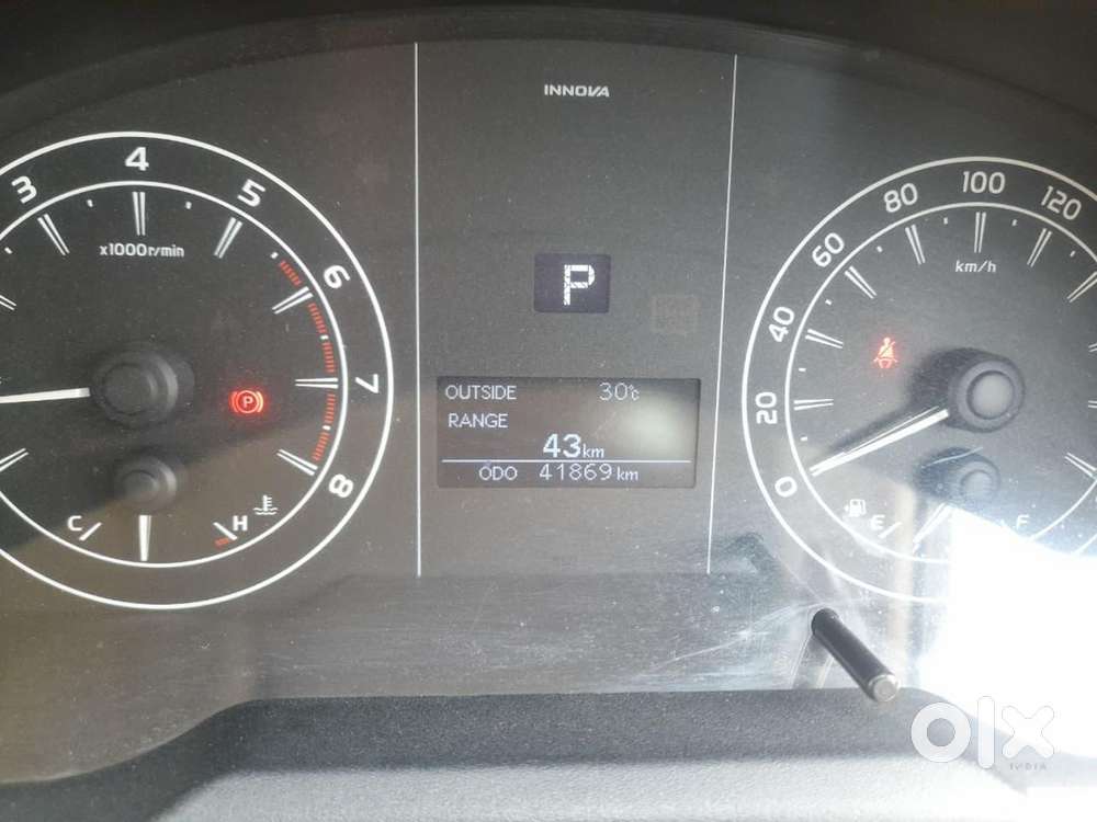 Toyota Innova Crysta Petrol 2022