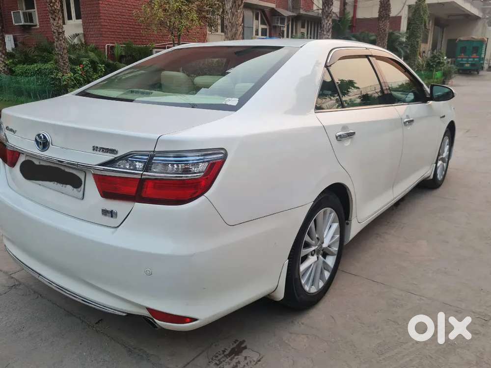 2016 Toyota Camry Hybrid At  1 Owner  Company Maintained