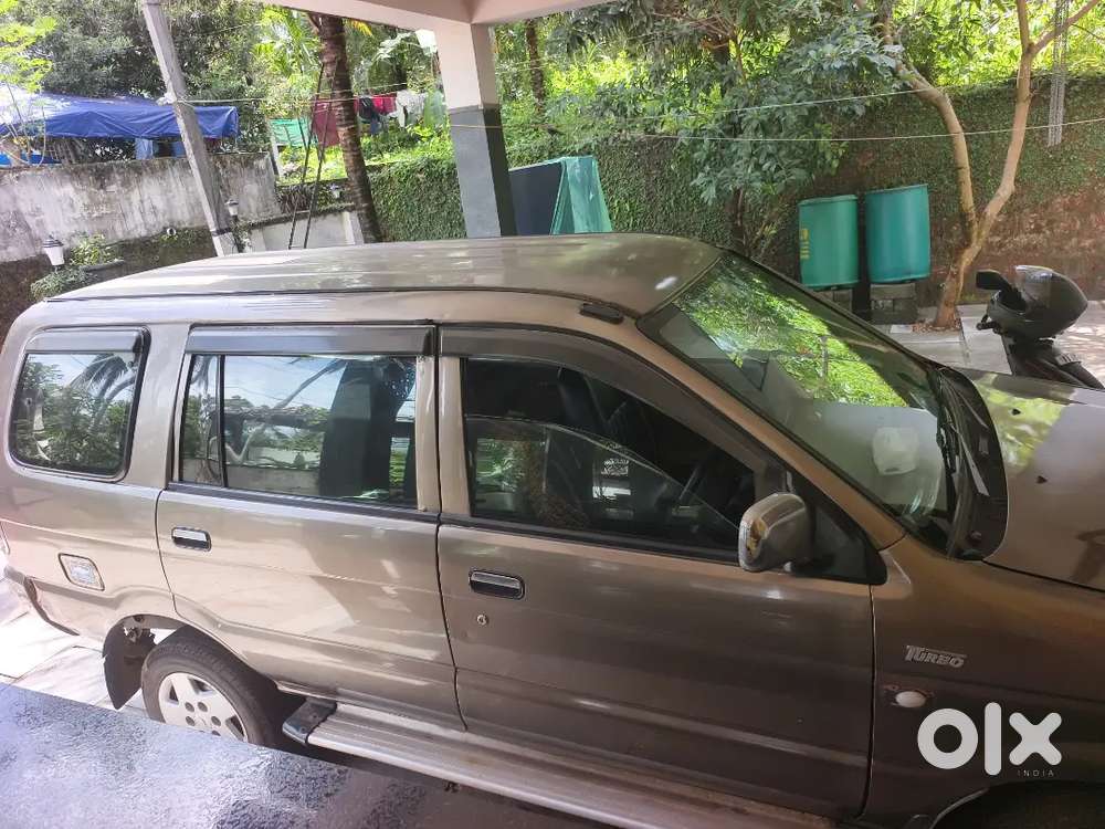 Tavera Neo3 Ls B3 Diesel 2008  Ac  Insurance  Good Running Condi