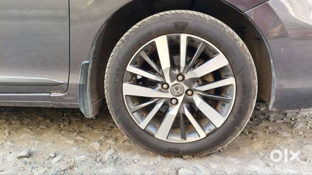 Pristine Honda City 5th Gen Zx (top Model)  Single Owner