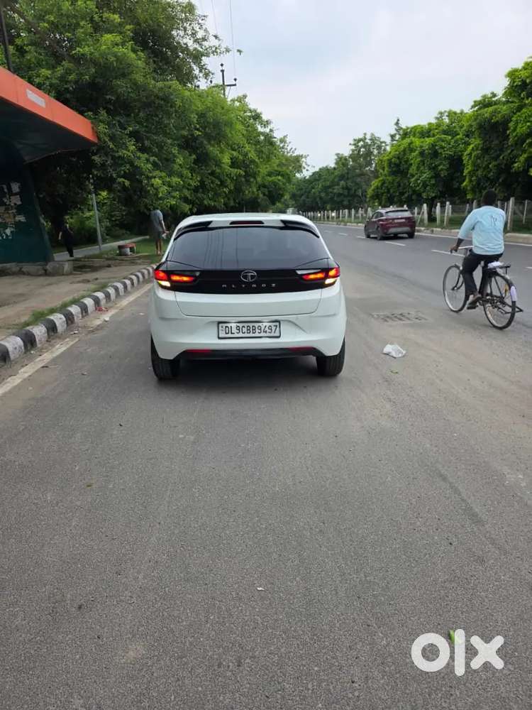 New Car 10 Lakh Ki Hai Ye Modal