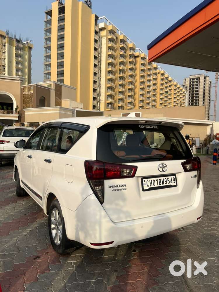 Toyota Innova Crysta 2019
