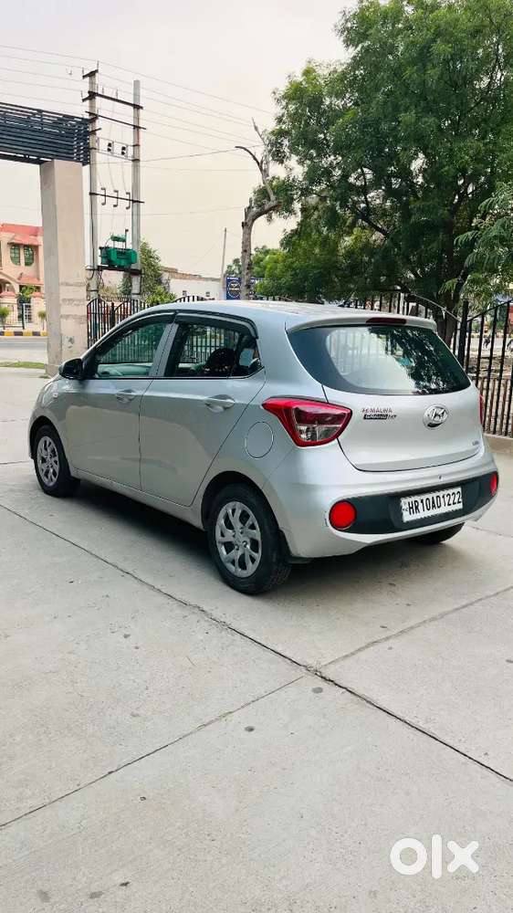 Hyundai Grand I10 2017 Petrol 75000 Km Driven