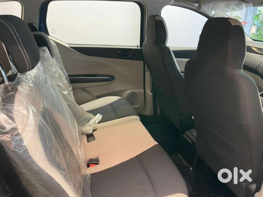 Renault Triber Rxt, 2019, Petrol