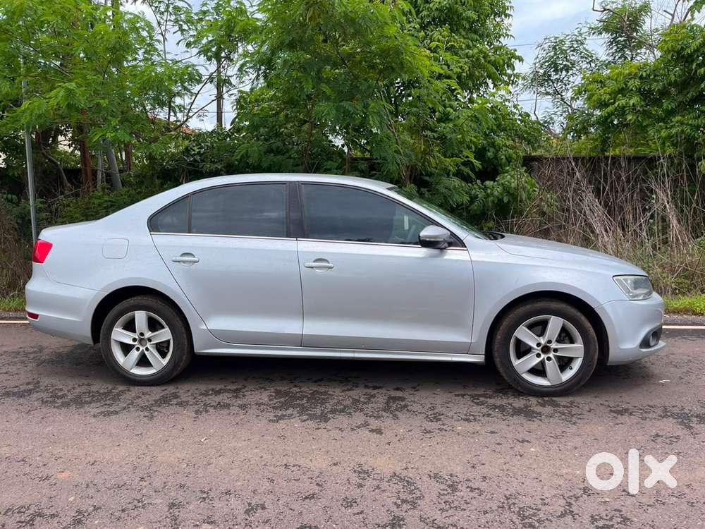 Volkswagen Jetta 2012 Petrol Well Maintained