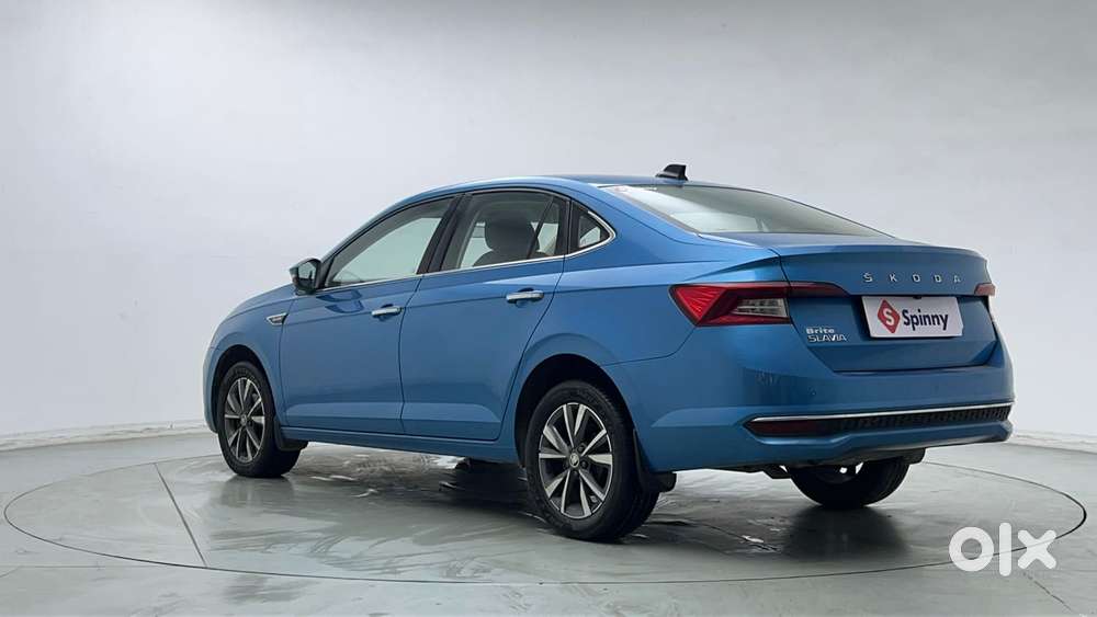 Skoda Slavia Style 1.0l Tsi At, 2022, Petrol