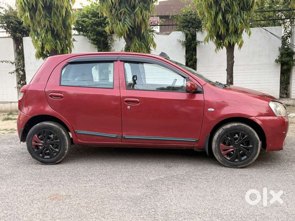 Toyota Etios Liva, 2013, Petrol
